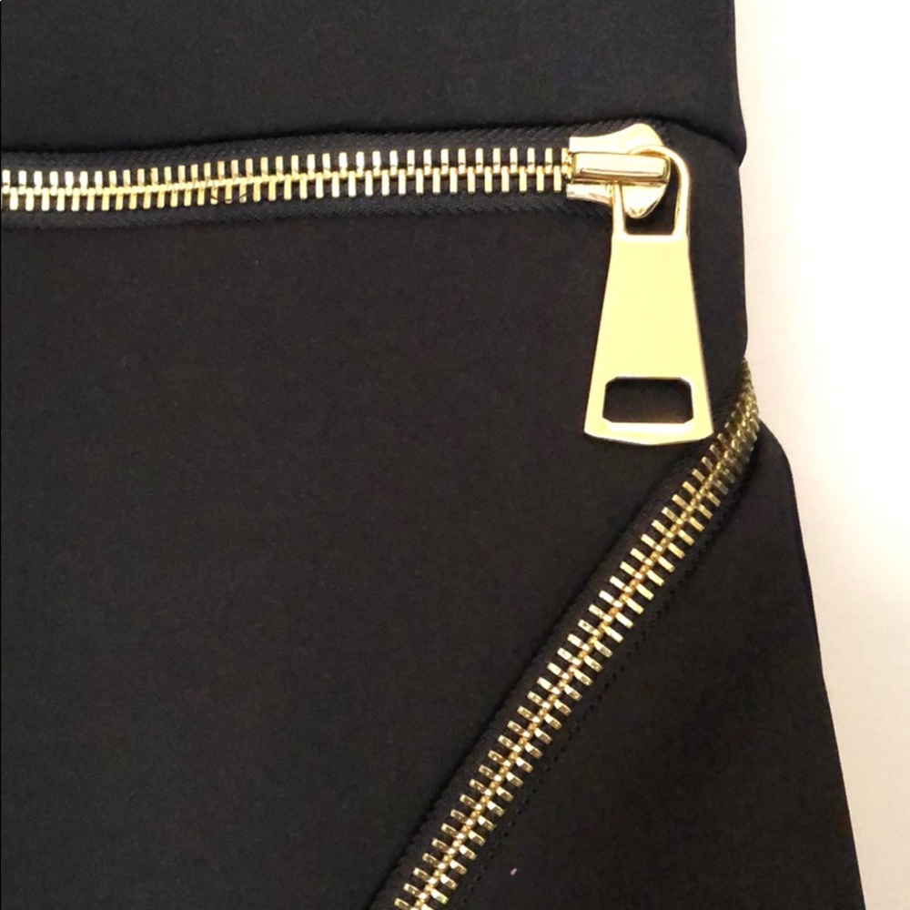 Dress - Picture 2 of 6